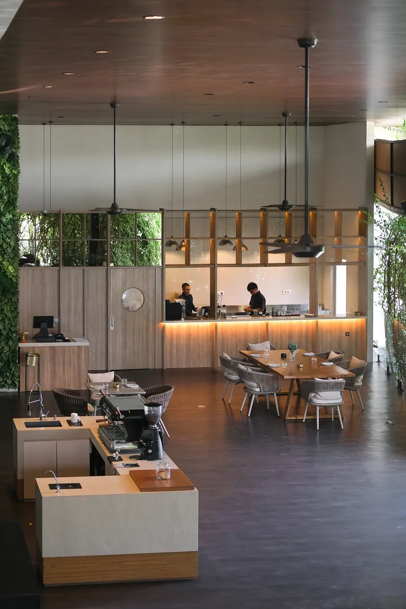 Meet me Cafe inside Pro Padel Bali